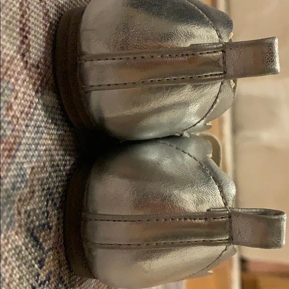 Gap silver scalloped ballet flats - Picture 3 of 4
